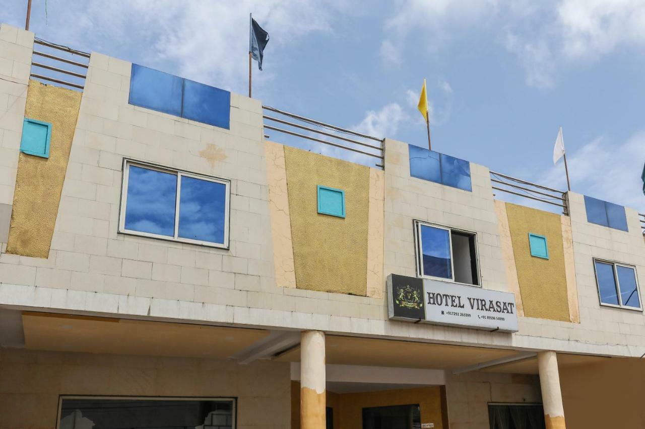 Oyo 43851 Hotel Virasat Mandu Экстерьер фото
