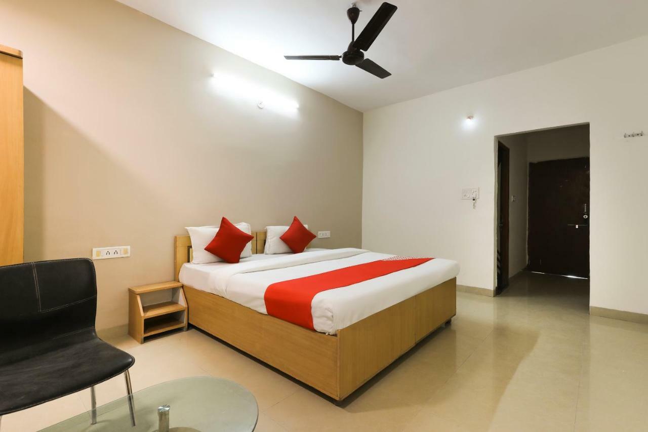 Oyo 43851 Hotel Virasat Mandu Экстерьер фото