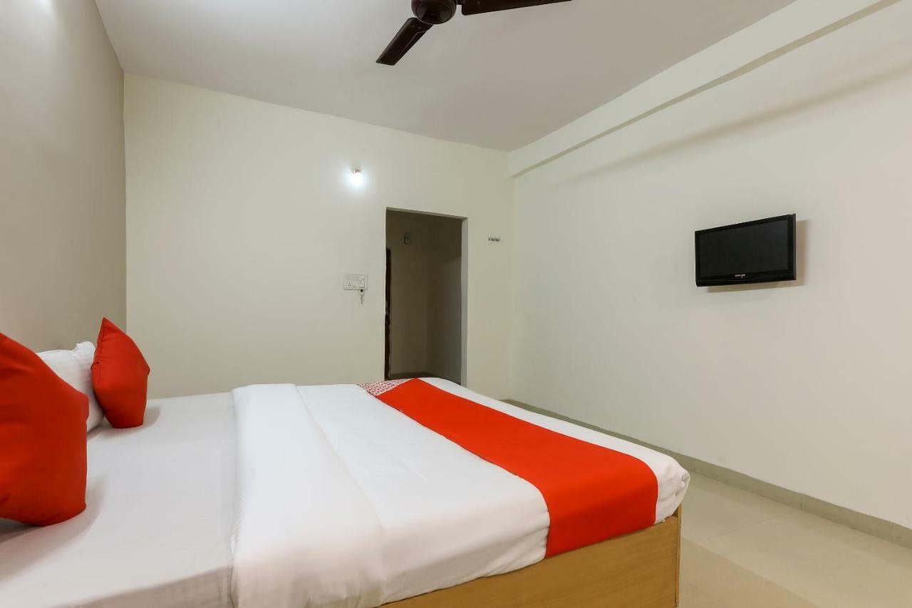 Oyo 43851 Hotel Virasat Mandu Экстерьер фото