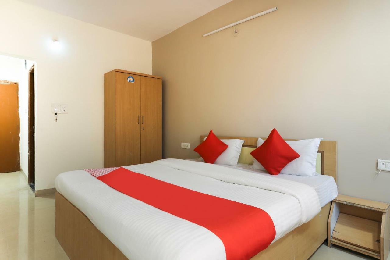 Oyo 43851 Hotel Virasat Mandu Экстерьер фото