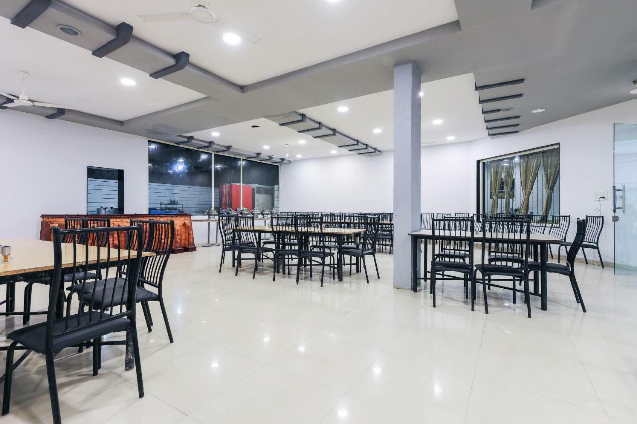 Oyo 43851 Hotel Virasat Mandu Экстерьер фото